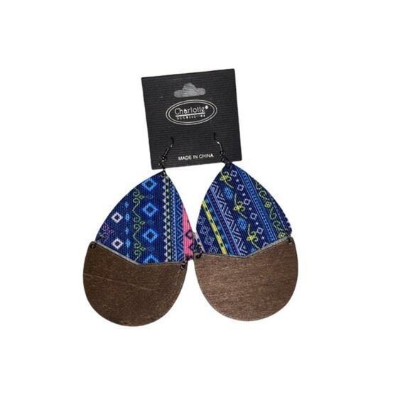 NWT Wooden Fabric Covered Boho Aztec Dangle Earrings Blue Rainbow - Picture 1 of 6